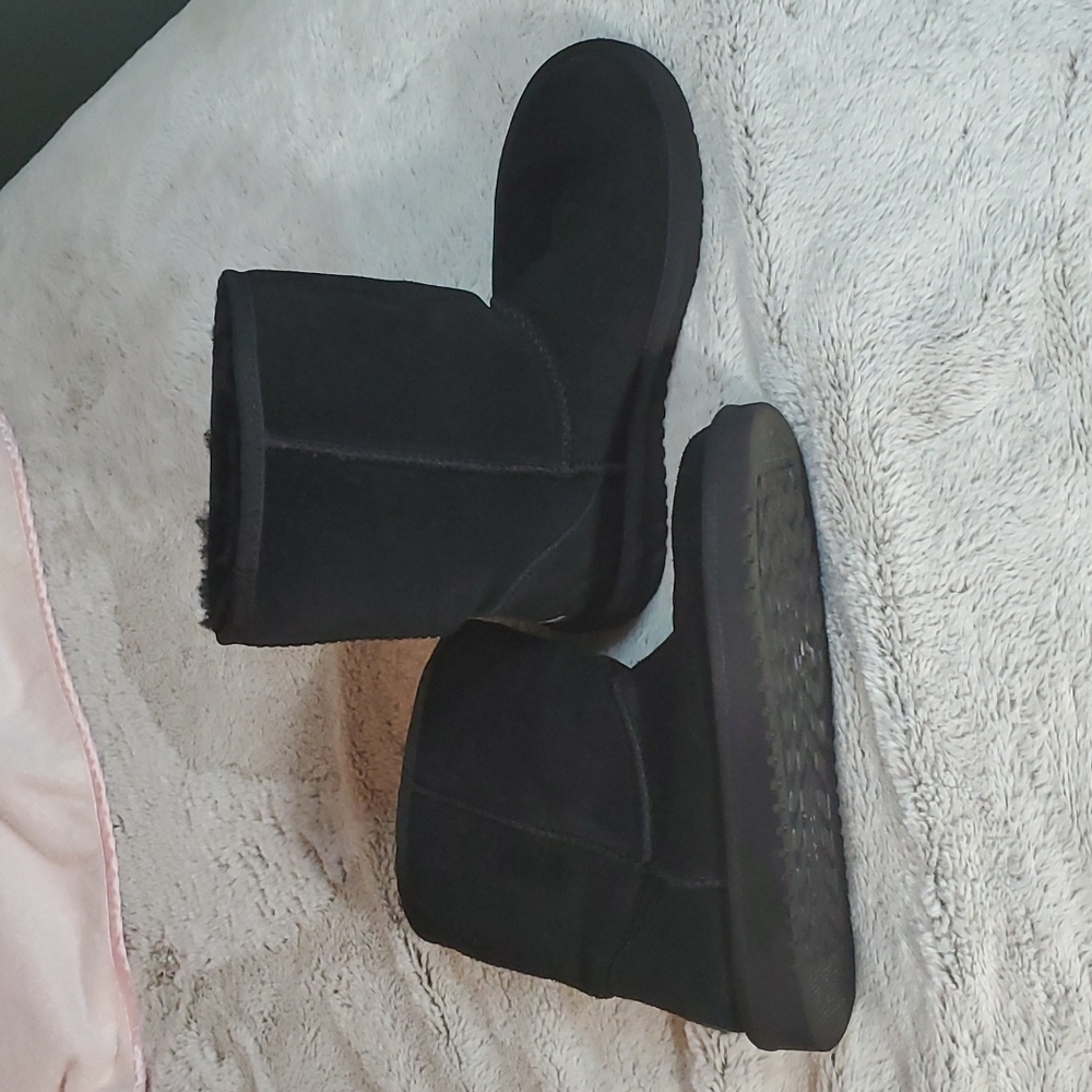 KOOLABURRA by UGG Black Faux Suede and Fur Lined Flat Heel Boots-NWOT-US… - Picture 2 of 13